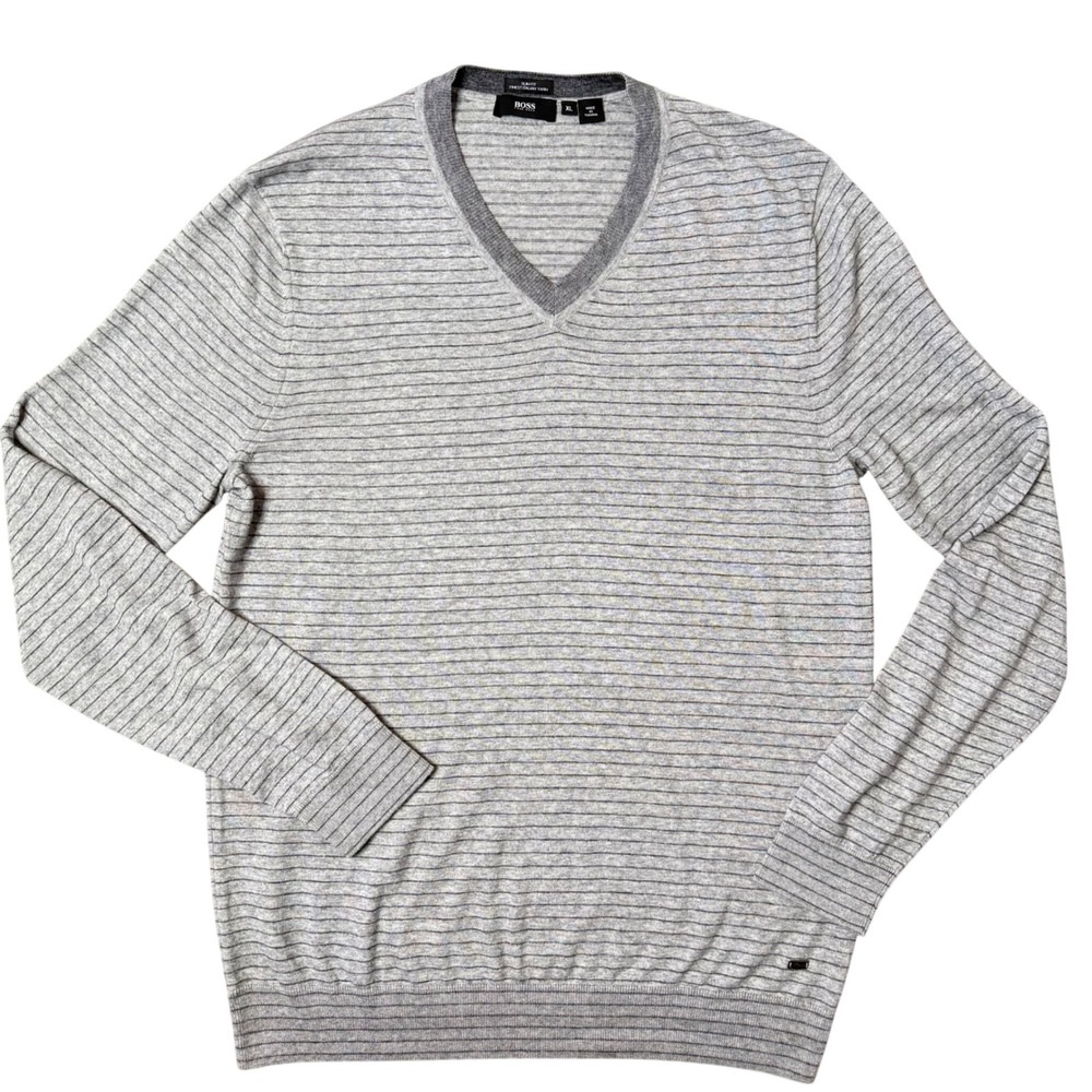 Hugo Boss Slim Fit V-Neck Sweater Gray Striped Italian Yarn Pullover Size XL
